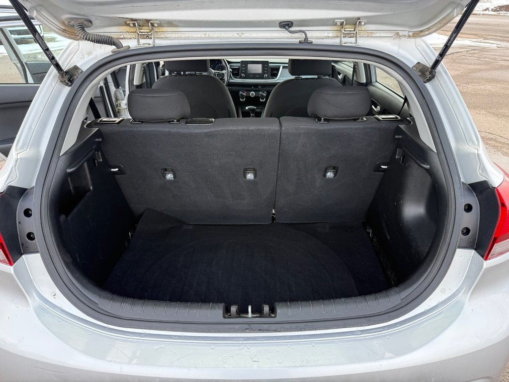 2020 Kia Rio 5-door LX+ in Amherst, Nova Scotia - 27 - w1024h768px