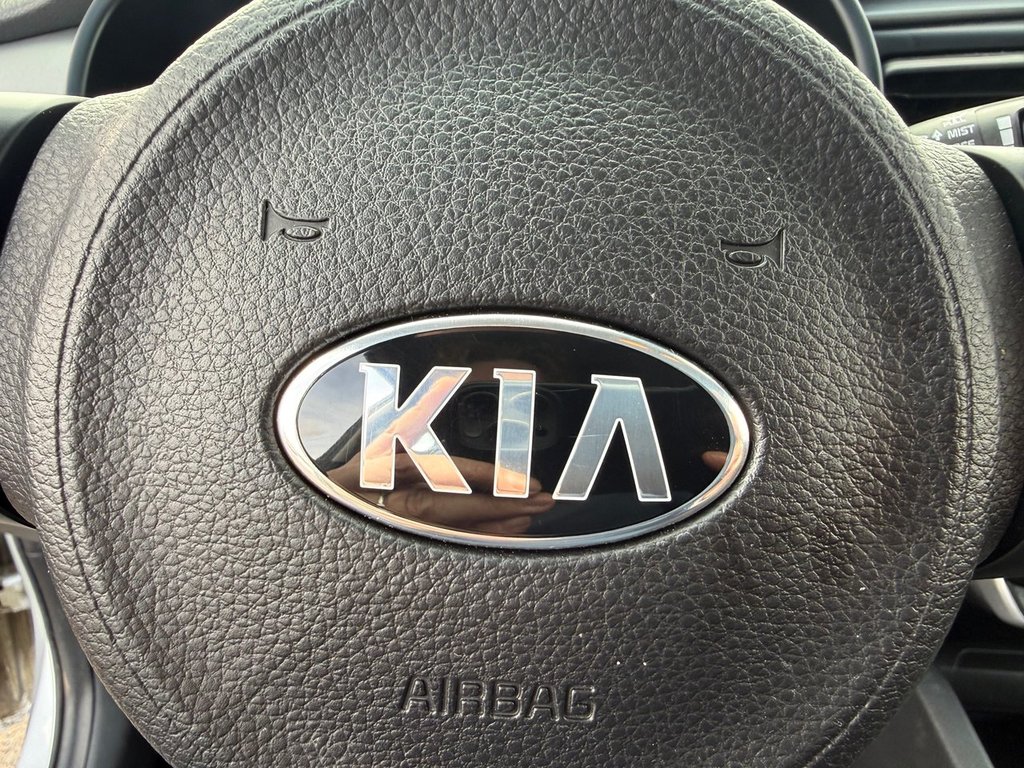 2020 Kia Rio 5-door LX+ in Amherst, Nova Scotia - 48 - w1024h768px