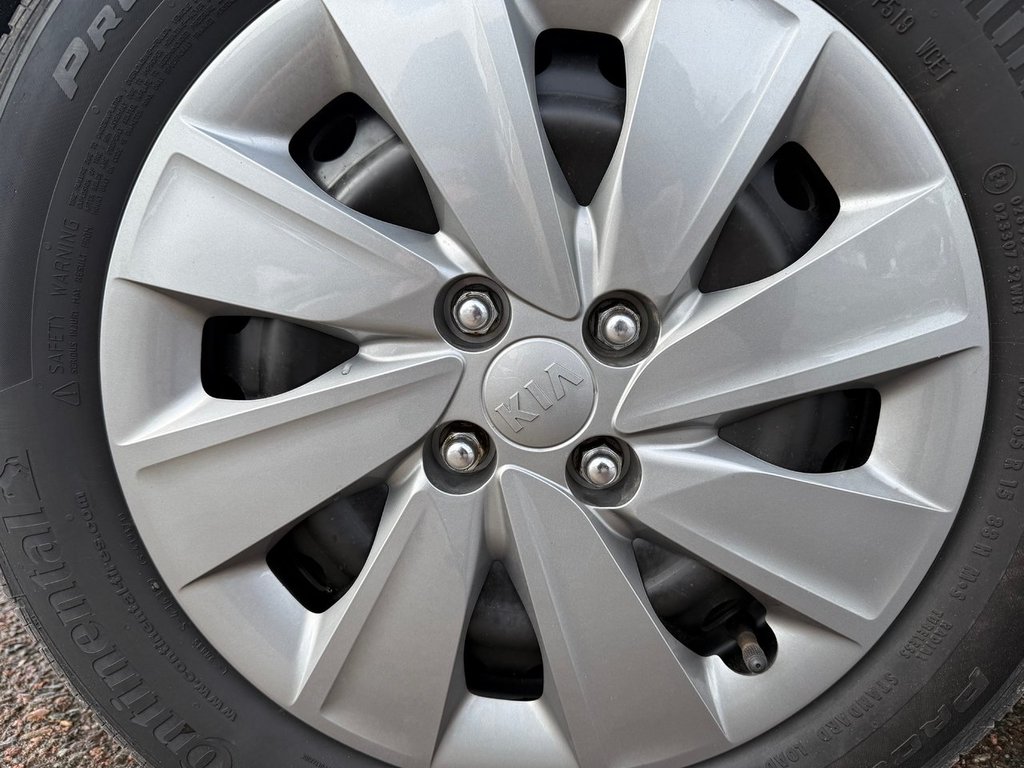 2020 Kia Rio 5-door LX+ in Amherst, Nova Scotia - 16 - w1024h768px