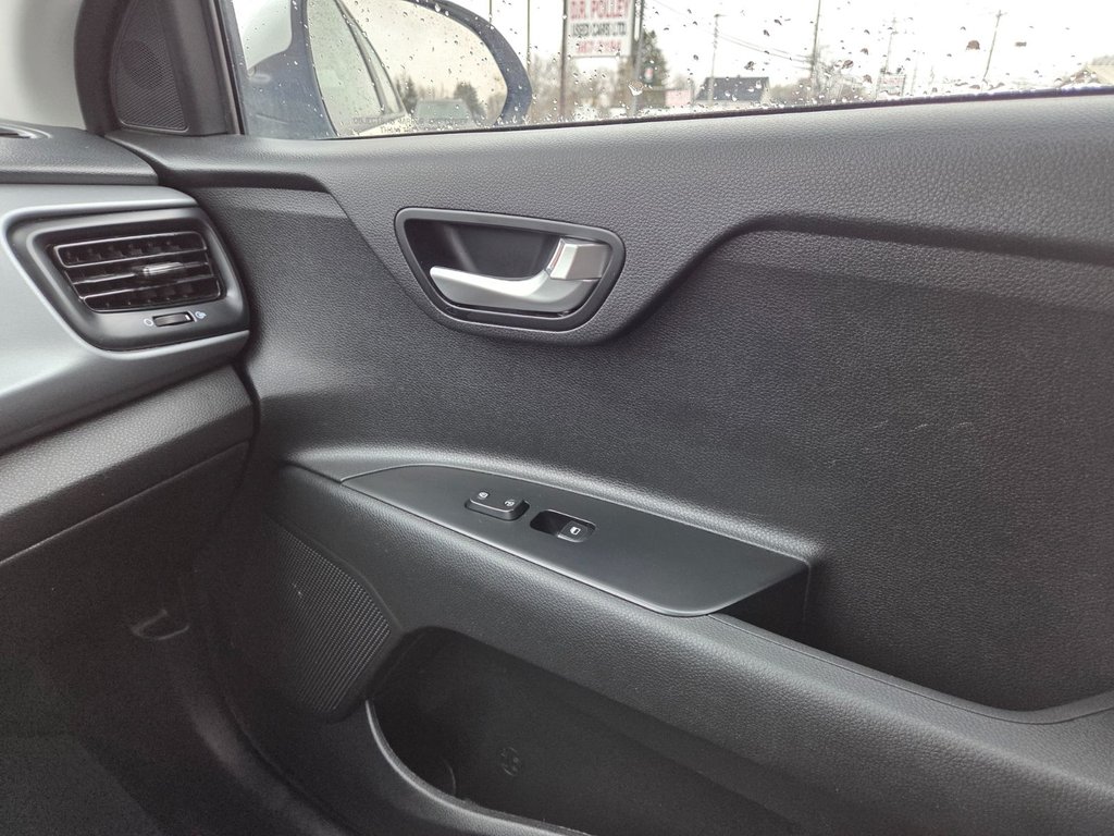 2023 Kia Rio 5-door LX+ | Cam | USB | HtdSeats | Warranty to 2028 in Bridgewater, New Brunswick - 43 - w1024h768px