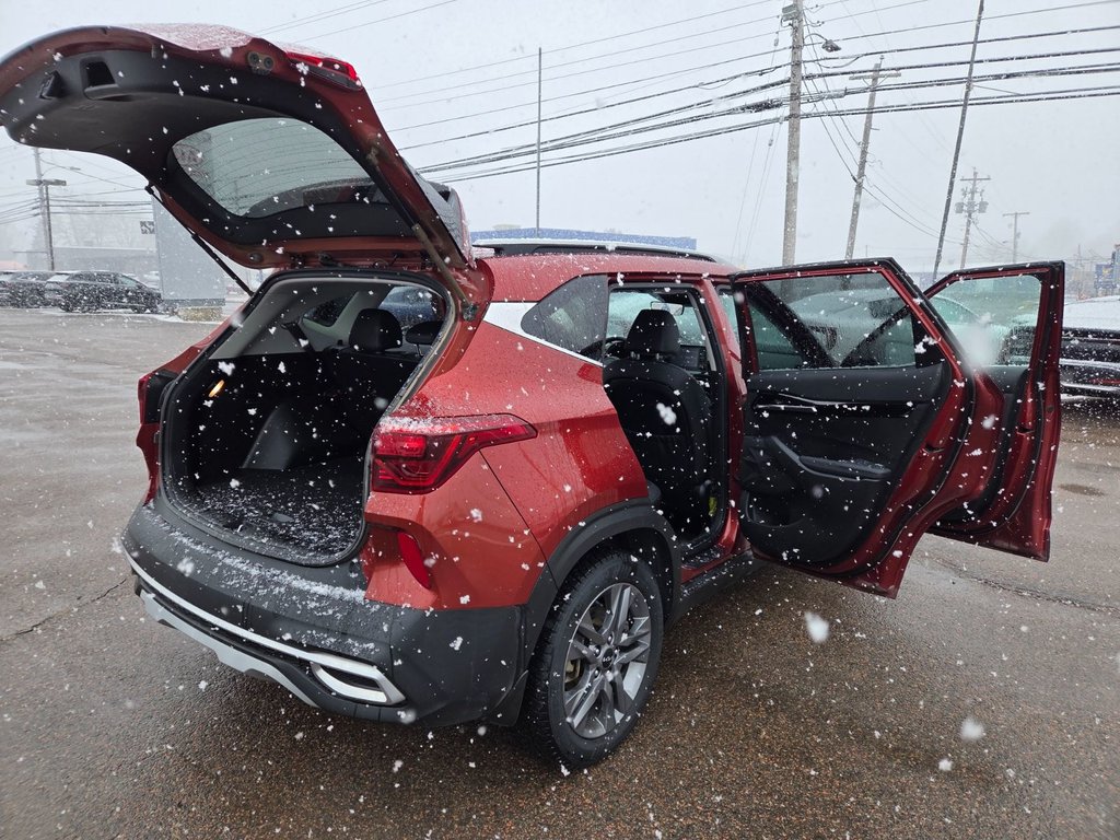 2023 Kia Seltos EX | Leather | SunRoof | Cam | Warranty to 2028 in Bridgewater, New Brunswick - 18 - w1024h768px