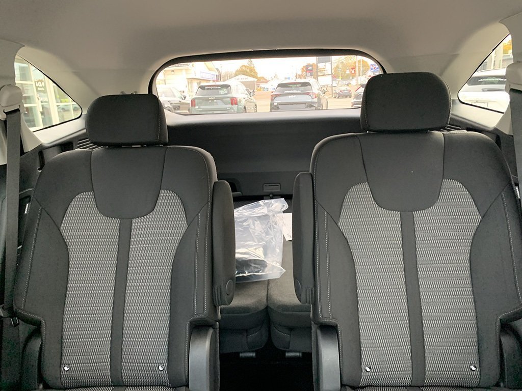 2026 Kia Sorento Plug-In Hybrid LX in Amherst, Nova Scotia - 25 - w1024h768px