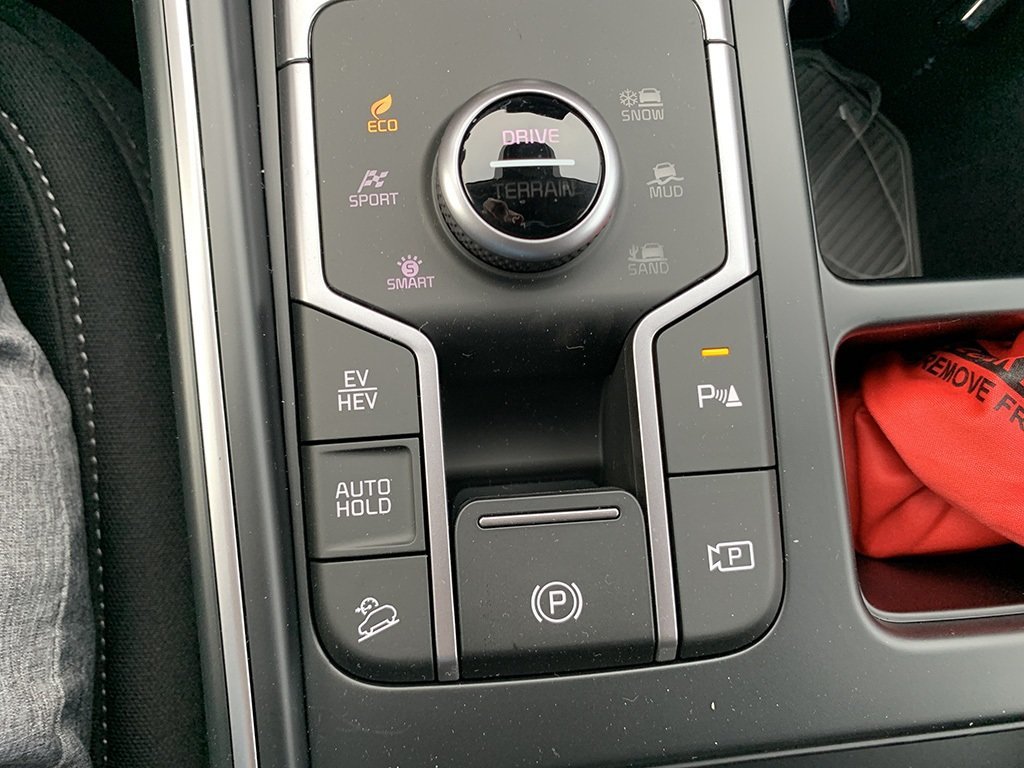 2026 Kia Sorento Plug-In Hybrid LX in Amherst, Nova Scotia - 24 - w1024h768px