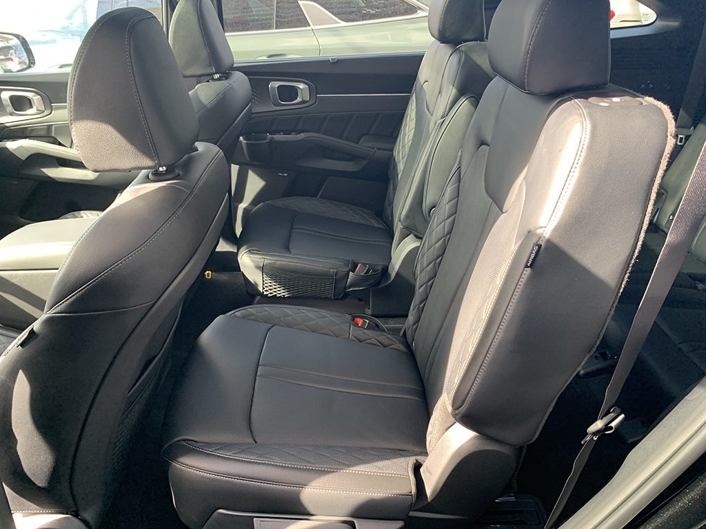 2026 Kia Sorento Plug-In Hybrid SX in Amherst, Nova Scotia - 14 - w1024h768px