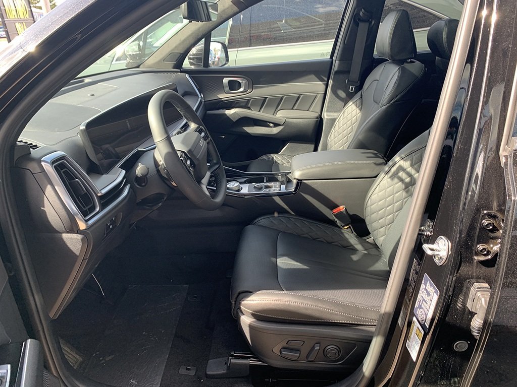 2026 Kia Sorento Plug-In Hybrid SX in Amherst, Nova Scotia - 12 - w1024h768px