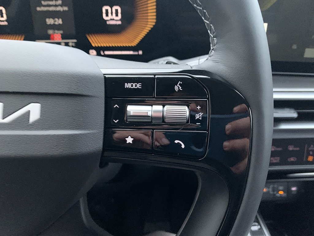 2026 Kia Sorento Plug-In Hybrid EX in Amherst, Nova Scotia - 17 - w1024h768px