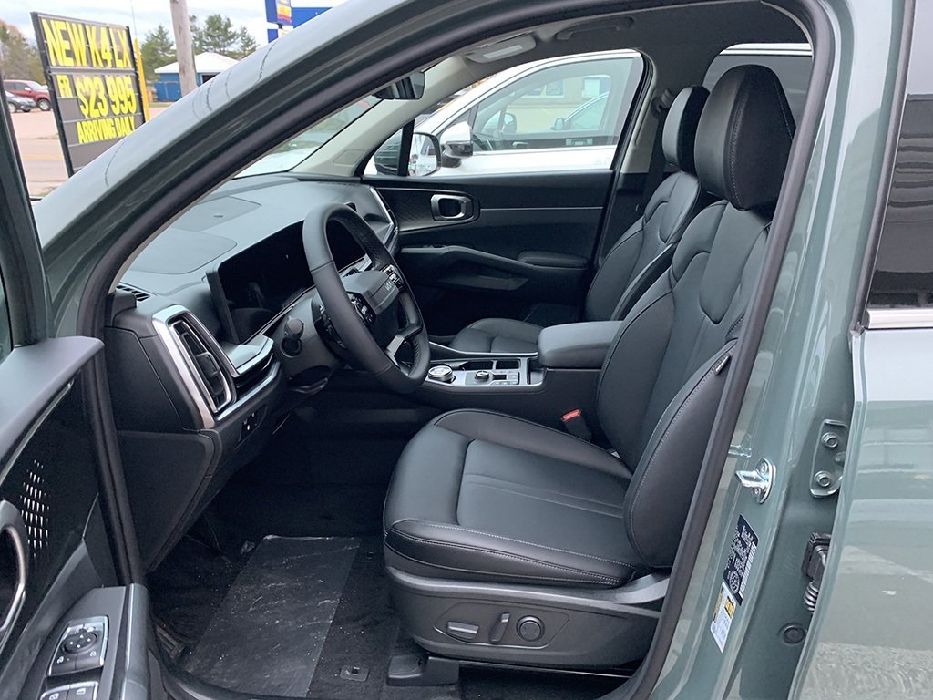 2026 Kia Sorento Plug-In Hybrid EX in Amherst, Nova Scotia - 12 - w1024h768px