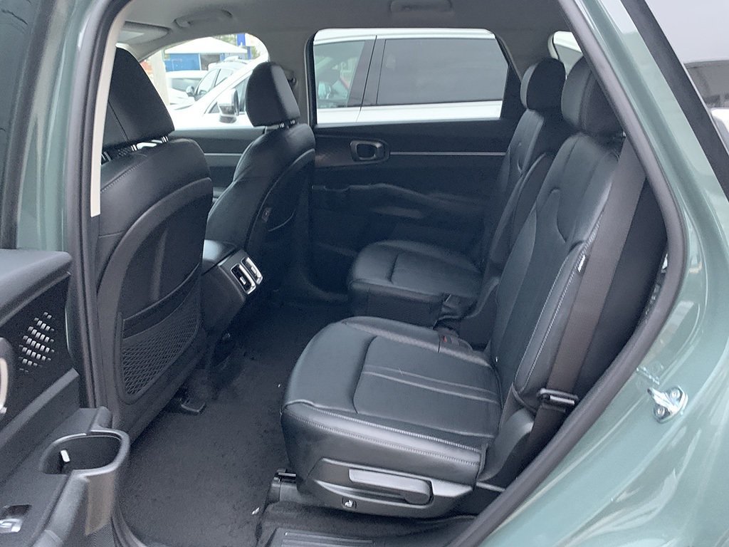 2026 Kia Sorento Plug-In Hybrid EX in Amherst, Nova Scotia - 13 - w1024h768px