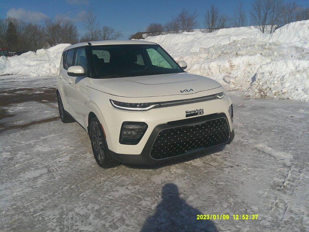 2022 Kia Soul EX+ in Amherst, Nova Scotia - 2 - w1024h768px