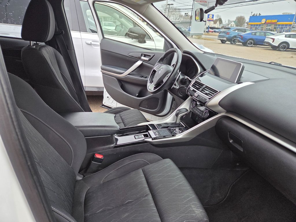 2020 Mitsubishi Eclipse Cross SE | Cam | USB | HtdSeats | XM | Warranty to 2029 in Bridgewater, New Brunswick - 60 - w1024h768px