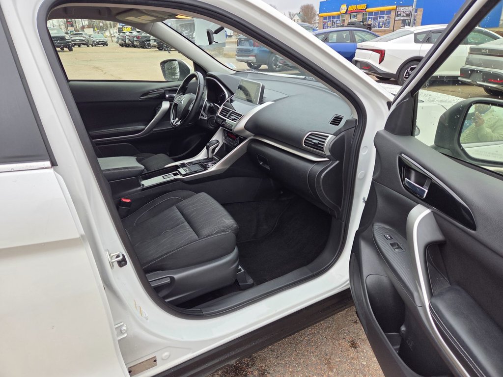 2020 Mitsubishi Eclipse Cross SE | Cam | USB | HtdSeats | XM | Warranty to 2029 in Bridgewater, New Brunswick - 29 - w1024h768px