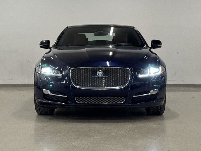 2017 Jaguar XJ 3.0L V6 AWD Portfolio-1