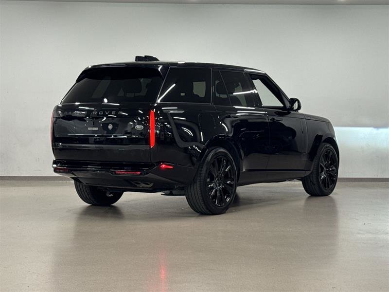 2023 Land Rover New Range Rover P530 SE SWB-5