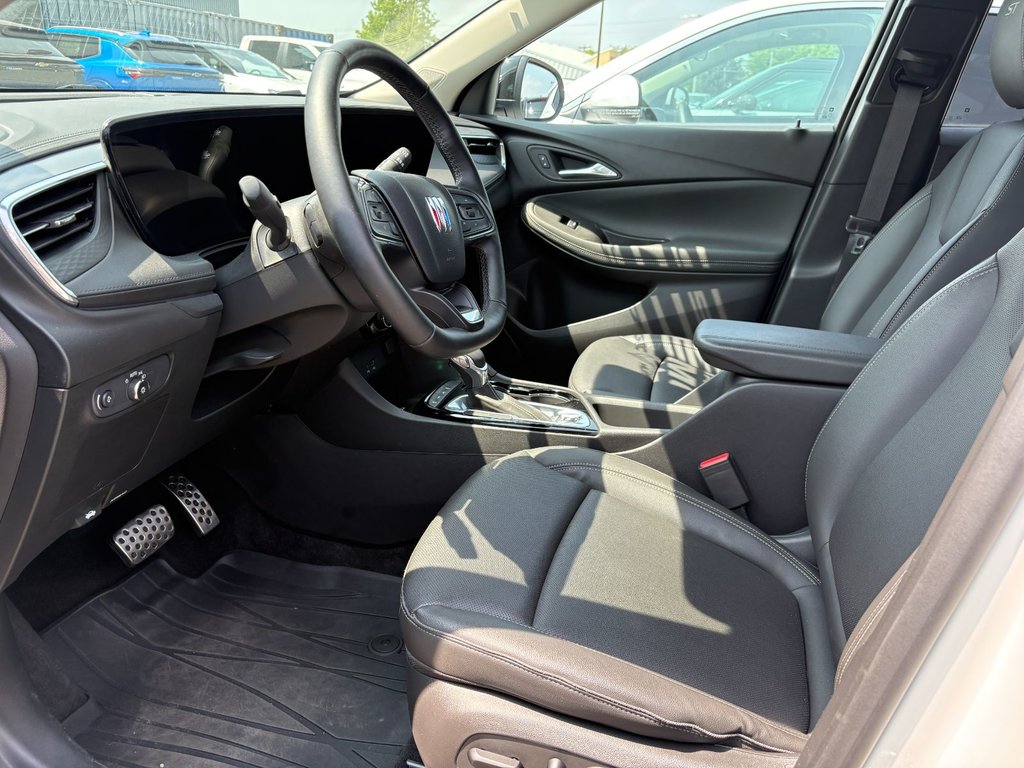 Buick Encore GX  2024 à Saint-Eustache, Québec - 4 - w1024h768px