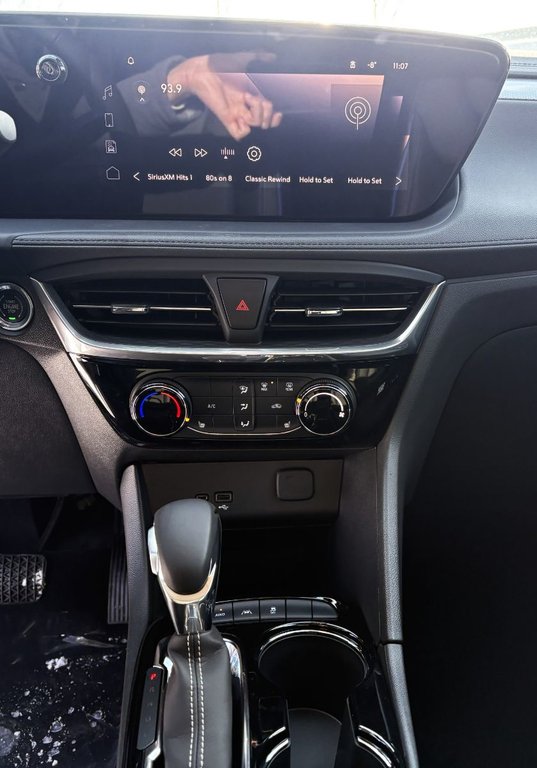 Buick Encore GX  2026 à Saint-Eustache, Québec - 10 - w1024h768px