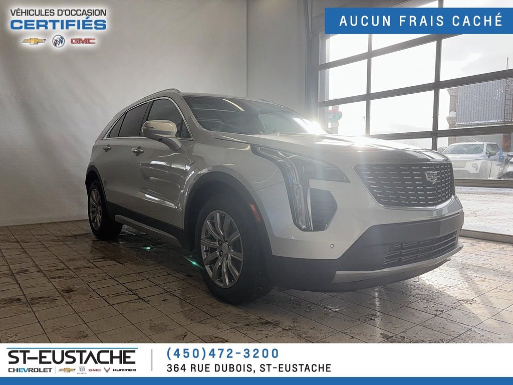 2021 Cadillac XT4 in Saint-Eustache, Quebec - 3 - w1024h768px