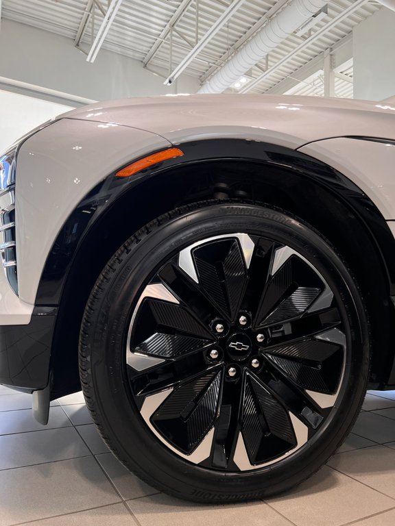 2025 Chevrolet Blazer EV in Saint-Eustache, Quebec - 3 - w1024h768px