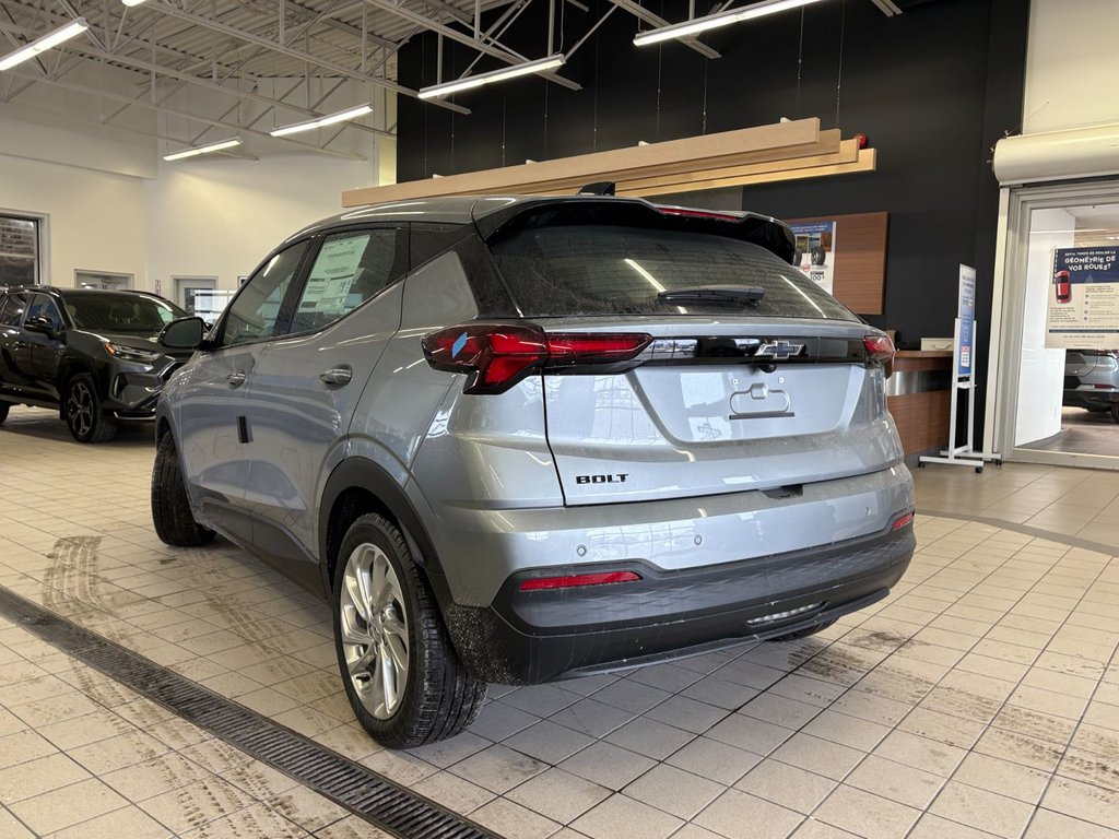 Chevrolet Bolt EV  2027 à Saint-Eustache, Québec - 6 - w1024h768px