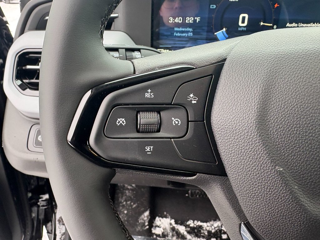 2027 Chevrolet Bolt EV in Saint-Eustache, Quebec - 10 - w1024h768px