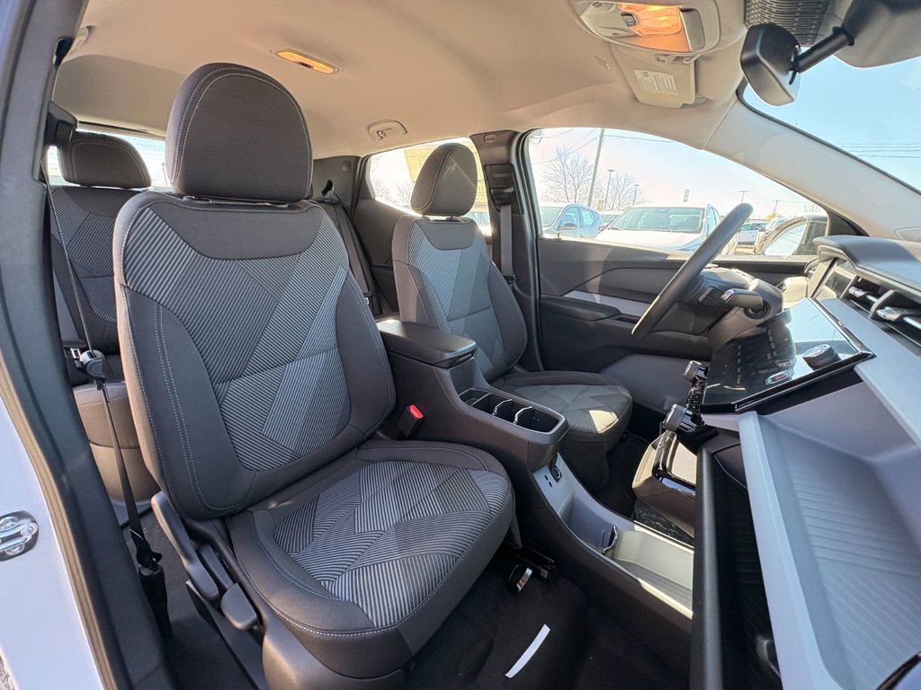 2027 Chevrolet Bolt in Saint-Eustache, Quebec - 18 - w1024h768px