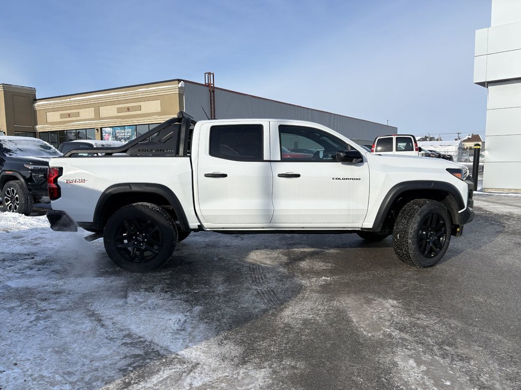 Chevrolet Colorado  2025 à Saint-Eustache, Québec - 3 - w1024h768px