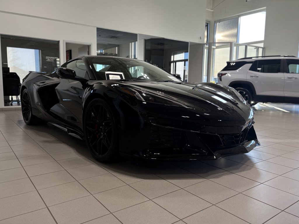 Chevrolet Corvette Z06  2025 à Saint-Eustache, Québec - 2 - w1024h768px