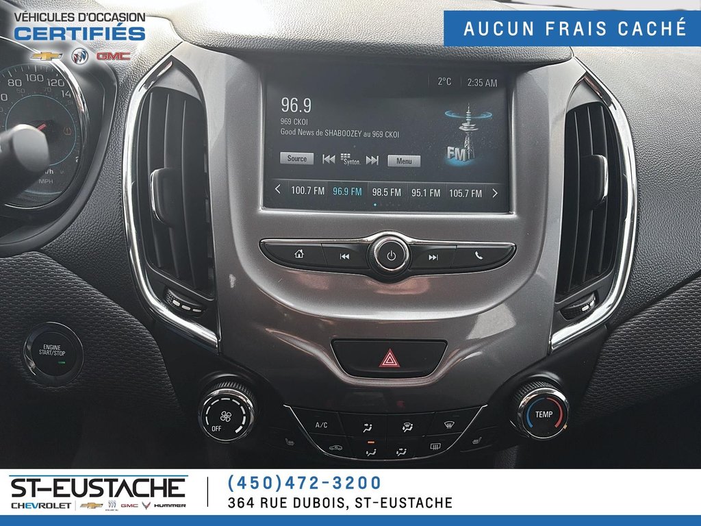 2017 Chevrolet Cruze in Saint-Eustache, Quebec - 10 - w1024h768px