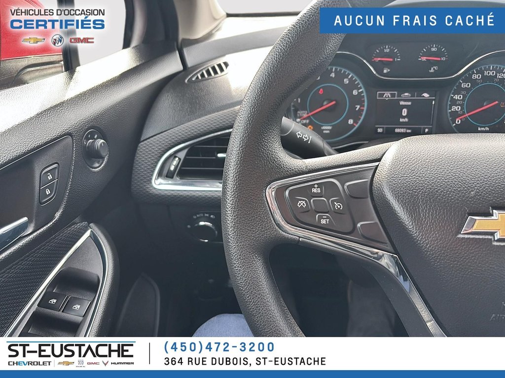 2017 Chevrolet Cruze in Saint-Eustache, Quebec - 7 - w1024h768px