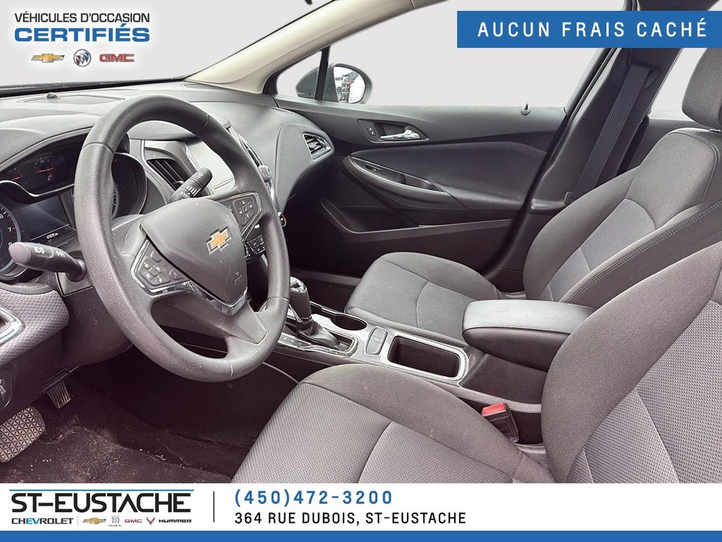 2018 Chevrolet Cruze in Saint-Eustache, Quebec - 5 - w1024h768px