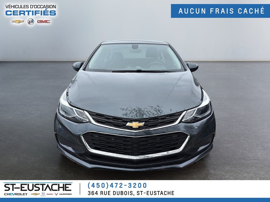 2018 Chevrolet Cruze in Saint-Eustache, Quebec - 3 - w1024h768px