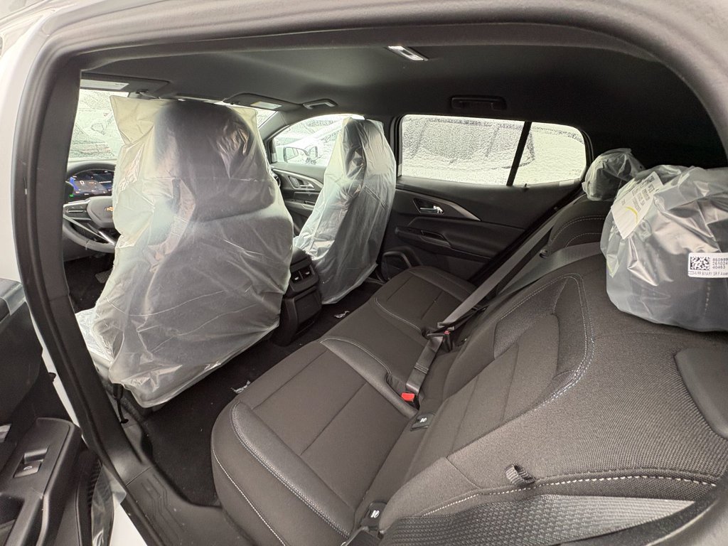 2026 Chevrolet Equinox EV in Saint-Eustache, Quebec - 15 - w1024h768px