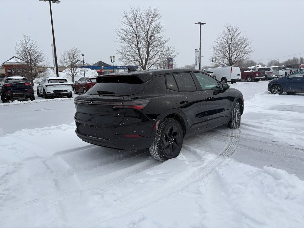 2026 Chevrolet Equinox EV in Saint-Eustache, Quebec - 4 - w1024h768px