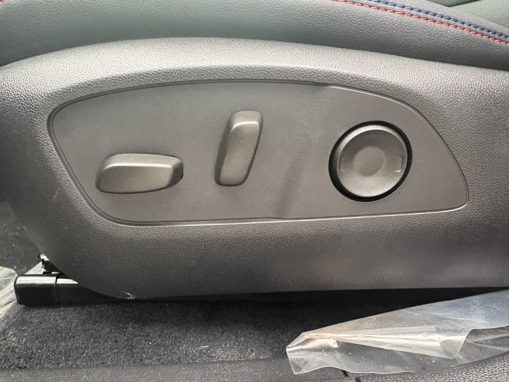 2026 Chevrolet Equinox EV in Saint-Eustache, Quebec - 12 - w1024h768px