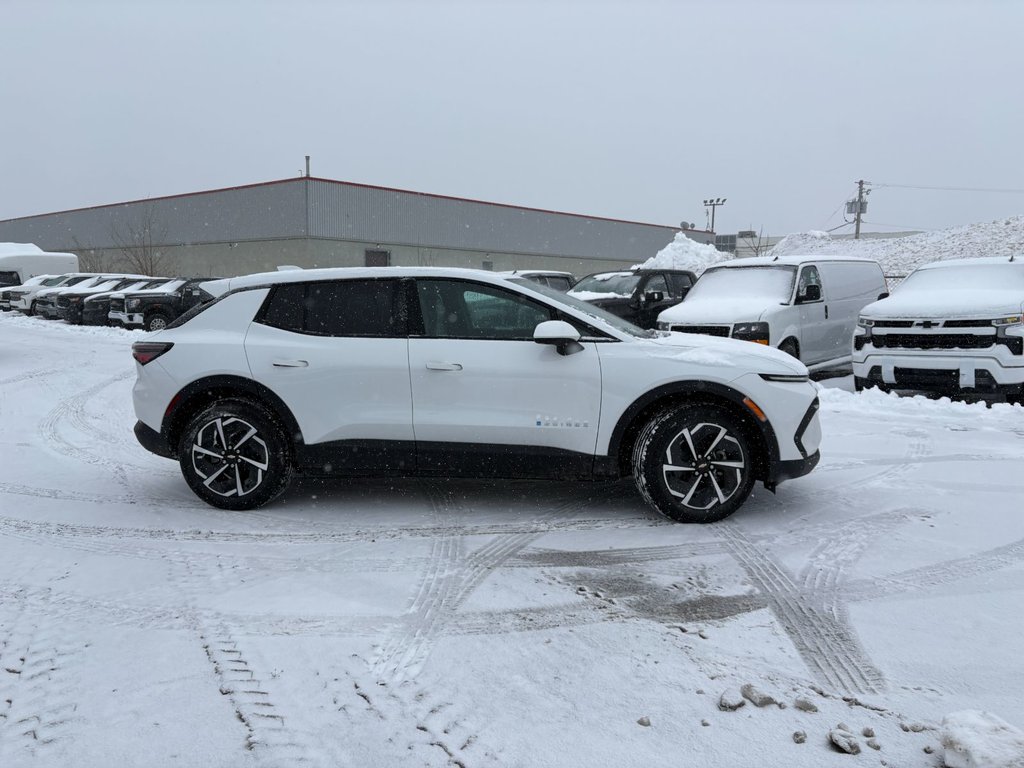 2026 Chevrolet Equinox EV in Saint-Eustache, Quebec - 4 - w1024h768px
