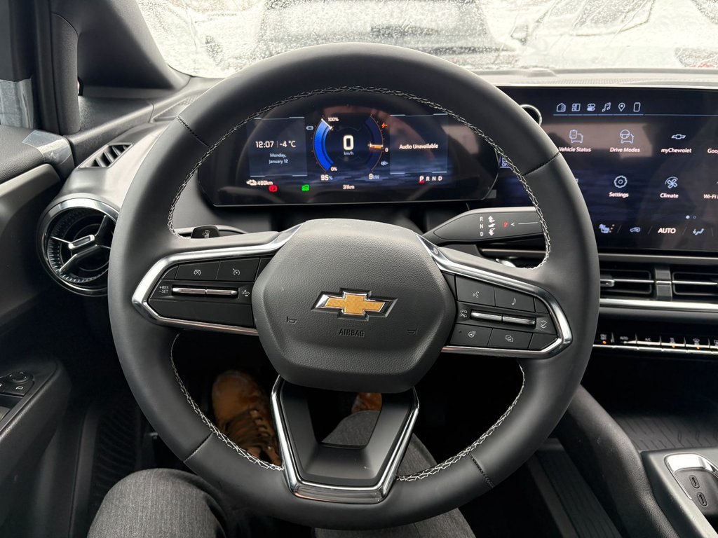 2026 Chevrolet Equinox EV in Saint-Eustache, Quebec - 10 - w1024h768px