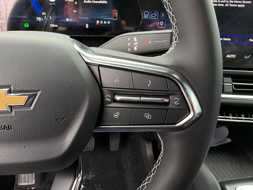 2026 Chevrolet Equinox EV in Saint-Eustache, Quebec - 11 - w1024h768px