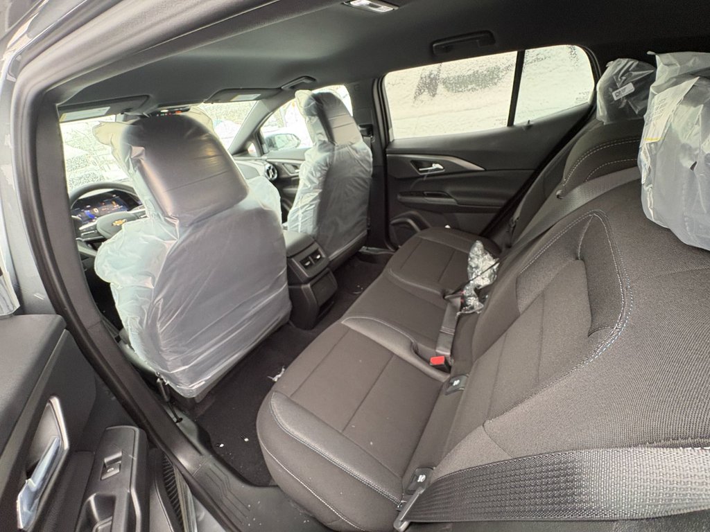 2026 Chevrolet Equinox EV in Saint-Eustache, Quebec - 16 - w1024h768px