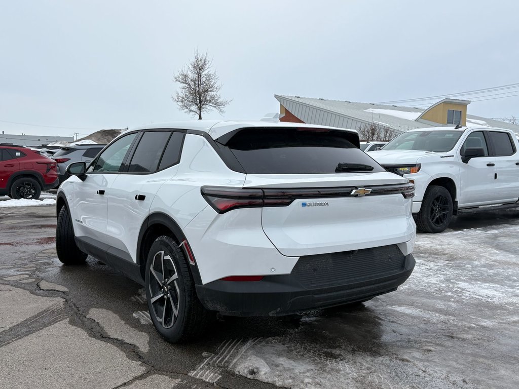 Chevrolet Equinox EV  2026 à Saint-Eustache, Québec - 2 - w1024h768px