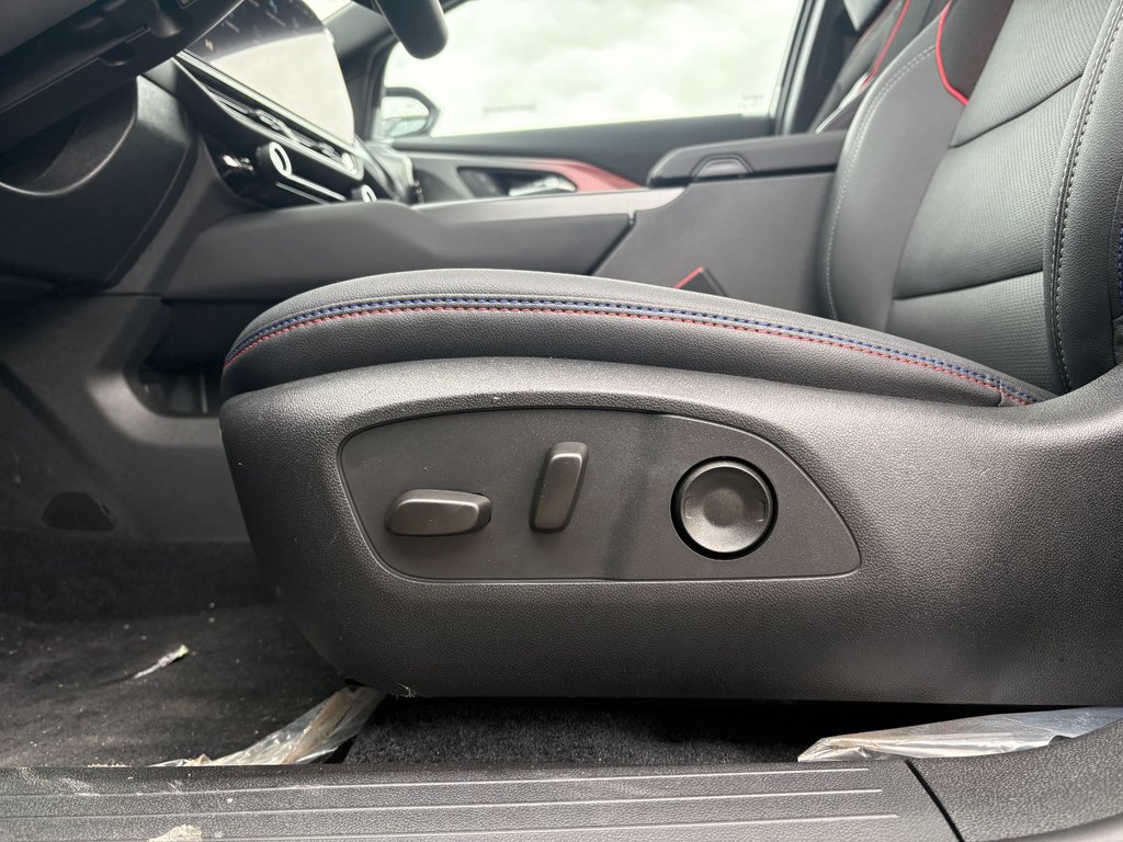 Chevrolet Equinox EV  2026 à Saint-Eustache, Québec - 13 - w1024h768px