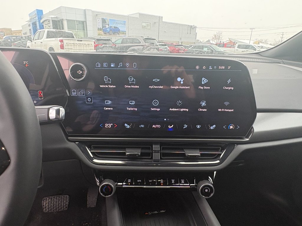 2026 Chevrolet Equinox EV in Saint-Eustache, Quebec - 10 - w1024h768px