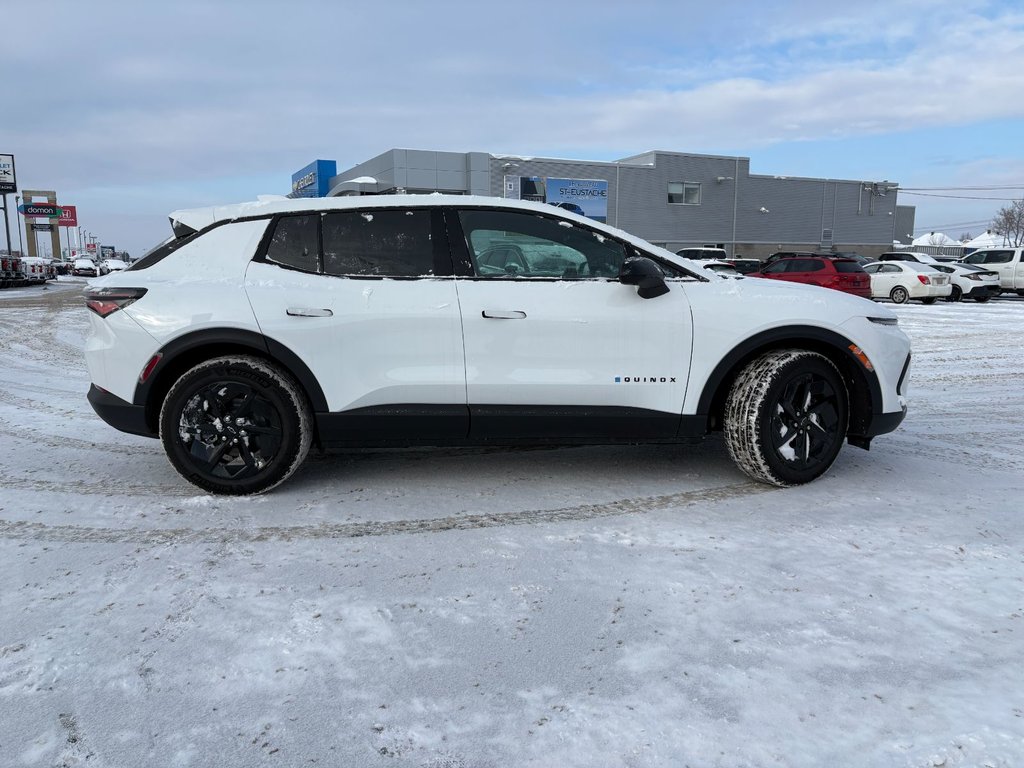 2026 Chevrolet Equinox EV in Saint-Eustache, Quebec - 4 - w1024h768px