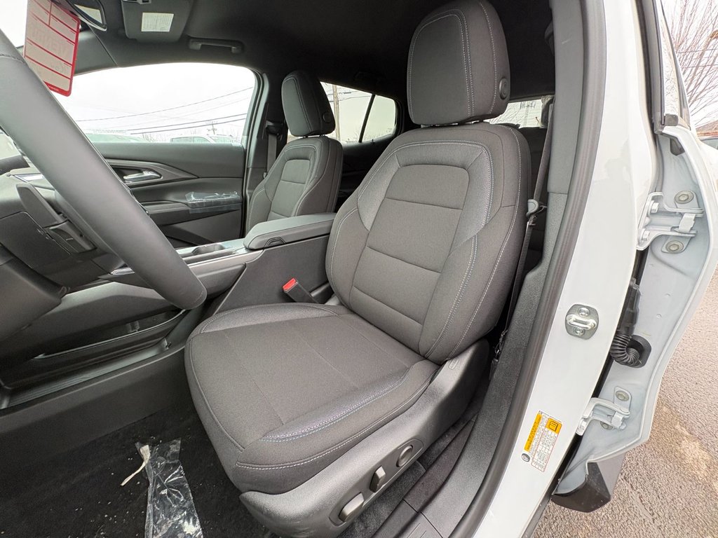 Chevrolet Equinox EV  2026 à Saint-Eustache, Québec - 13 - w1024h768px