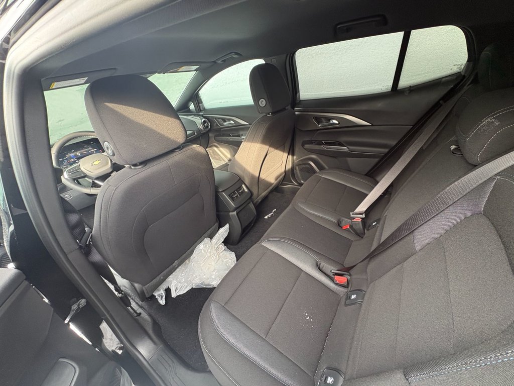 2026 Chevrolet Equinox EV in Saint-Eustache, Quebec - 14 - w1024h768px