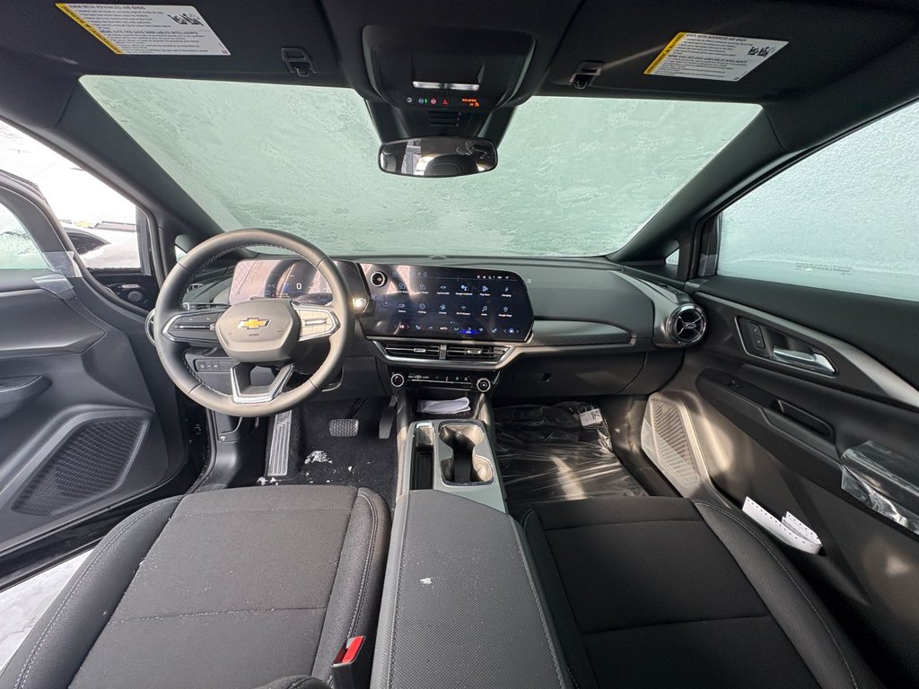 2026 Chevrolet Equinox EV in Saint-Eustache, Quebec - 11 - w1024h768px
