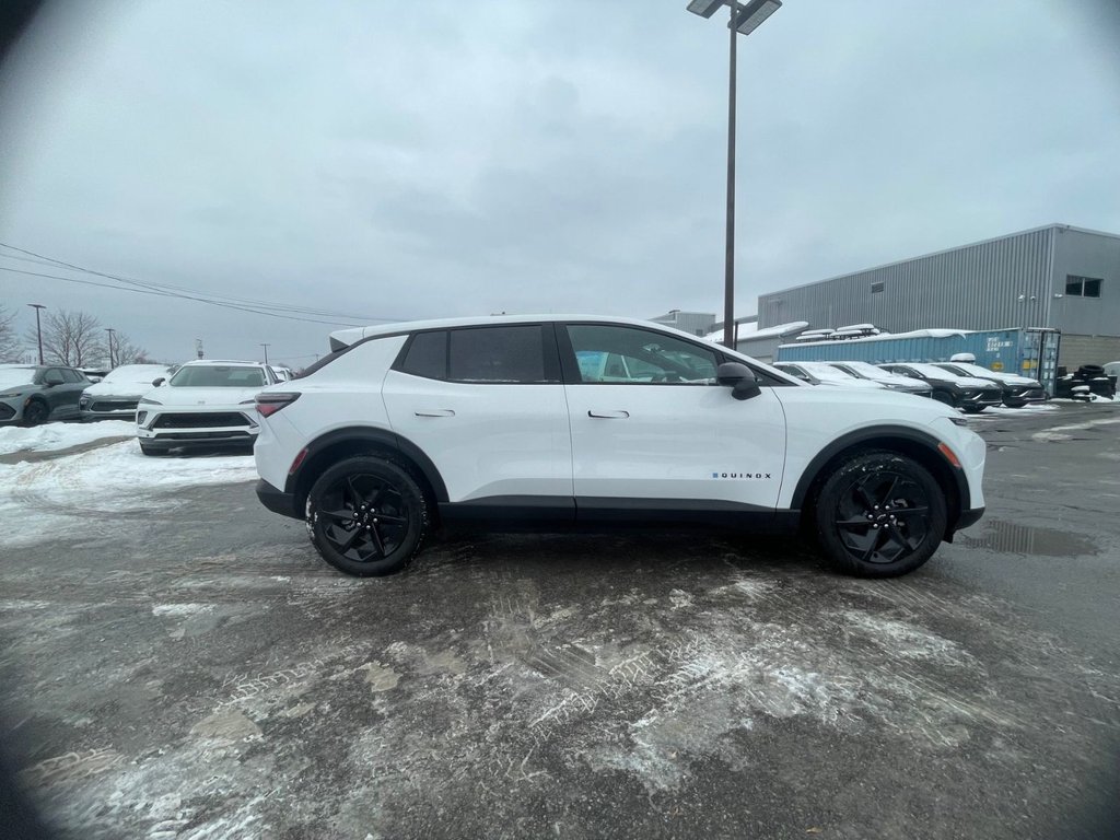 2026 Chevrolet Equinox EV in Saint-Eustache, Quebec - 3 - w1024h768px