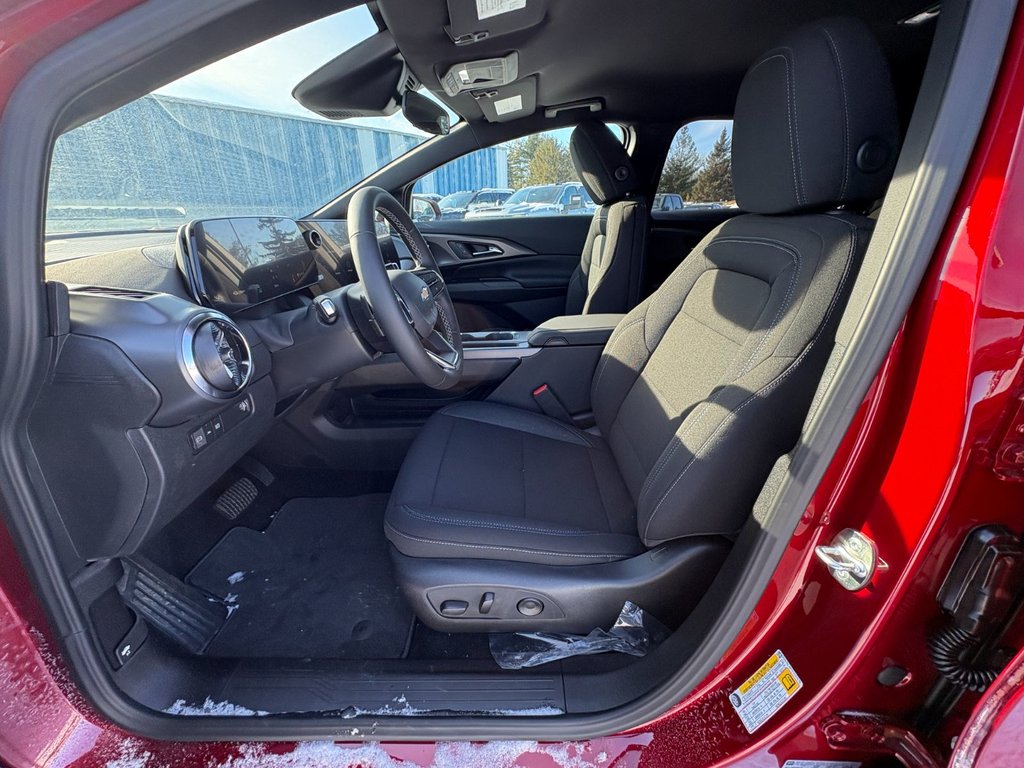 Chevrolet Equinox EV  2026 à Saint-Eustache, Québec - 14 - w1024h768px