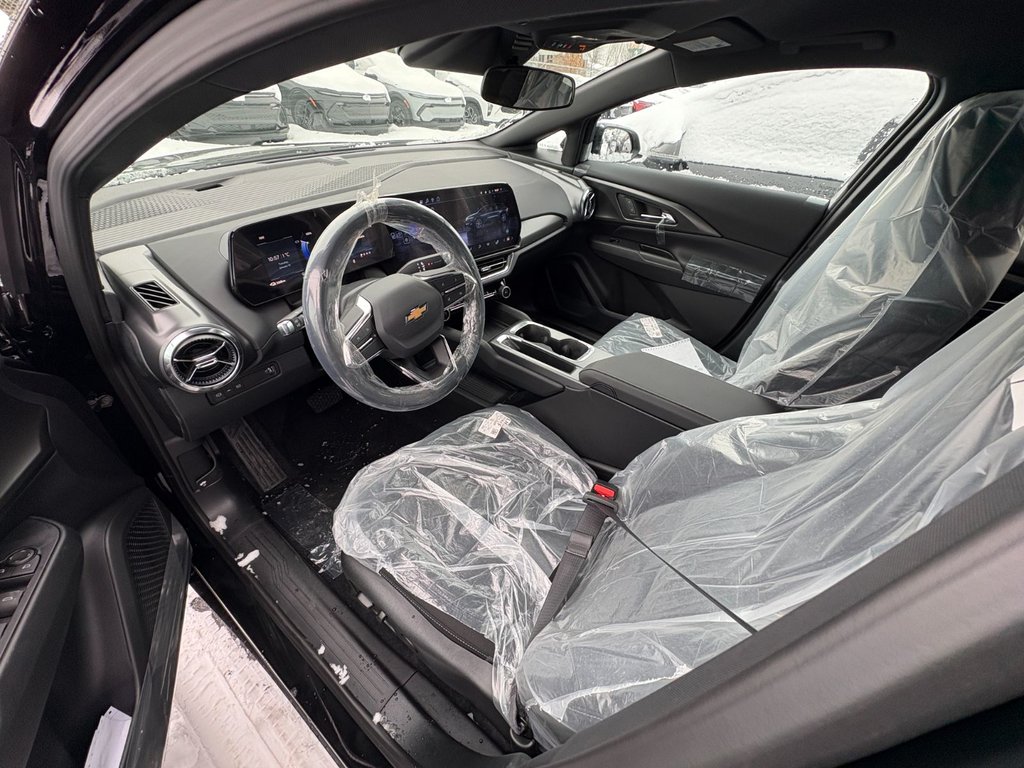 2026 Chevrolet Equinox EV in Saint-Eustache, Quebec - 14 - w1024h768px