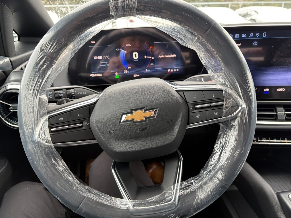 2026 Chevrolet Equinox EV in Saint-Eustache, Quebec - 8 - w1024h768px