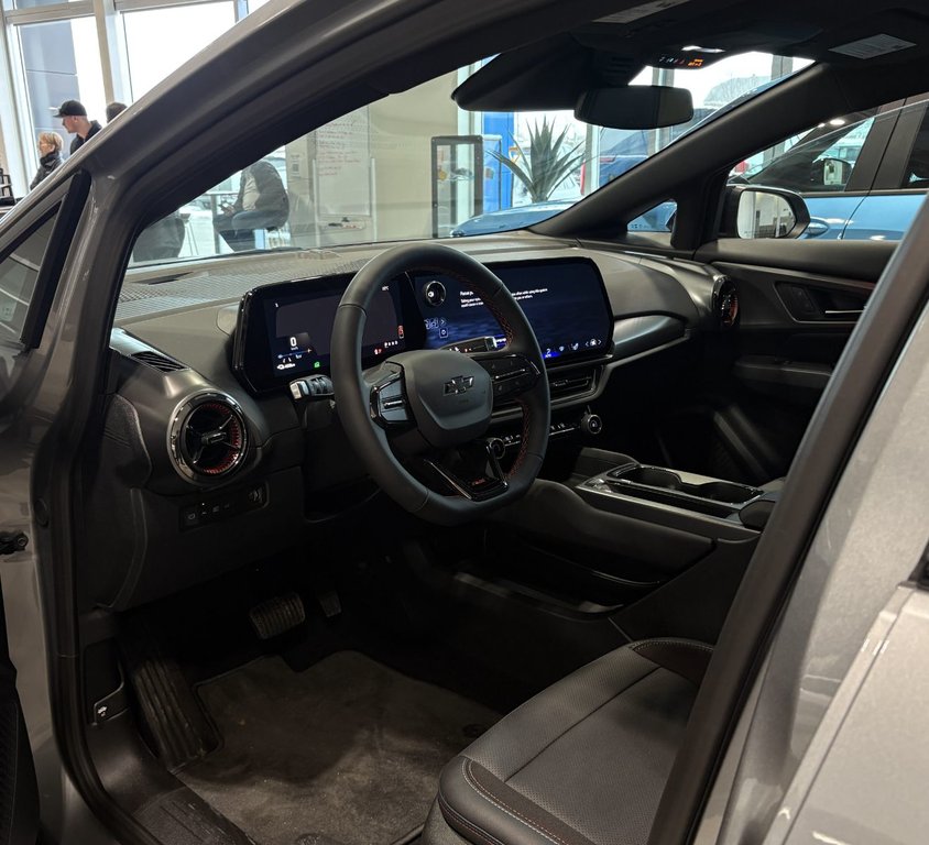 2026 Chevrolet Equinox EV in Saint-Eustache, Quebec - 5 - w1024h768px