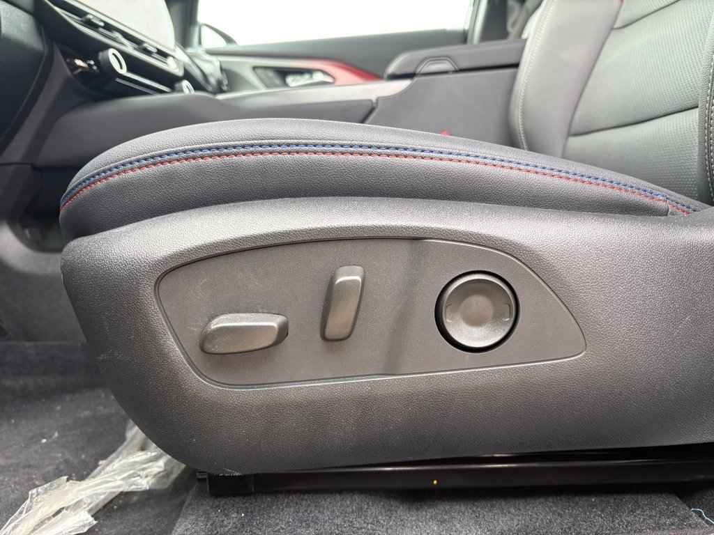 2026 Chevrolet Equinox EV in Saint-Eustache, Quebec - 13 - w1024h768px